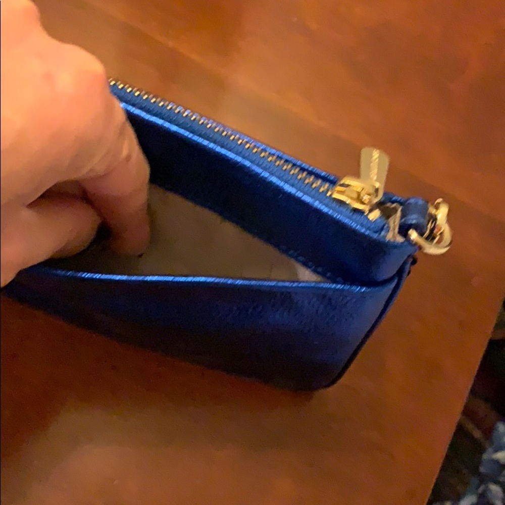 Michael Kors beautiful blue sequin bag - Picture 4 of 8